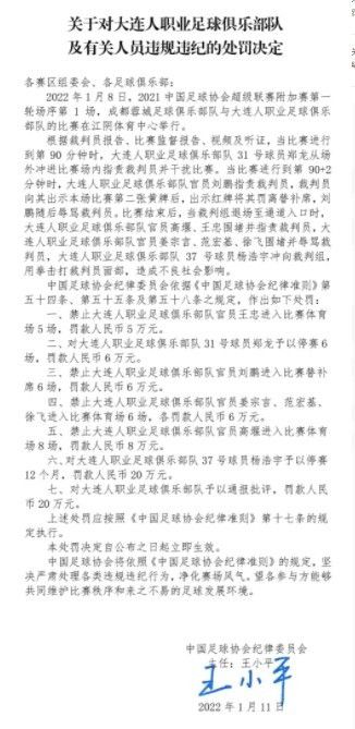 那一幕让我真切地相信恐龙就在眼前，这种身临其境的奇观给我留下了一辈子的印象。